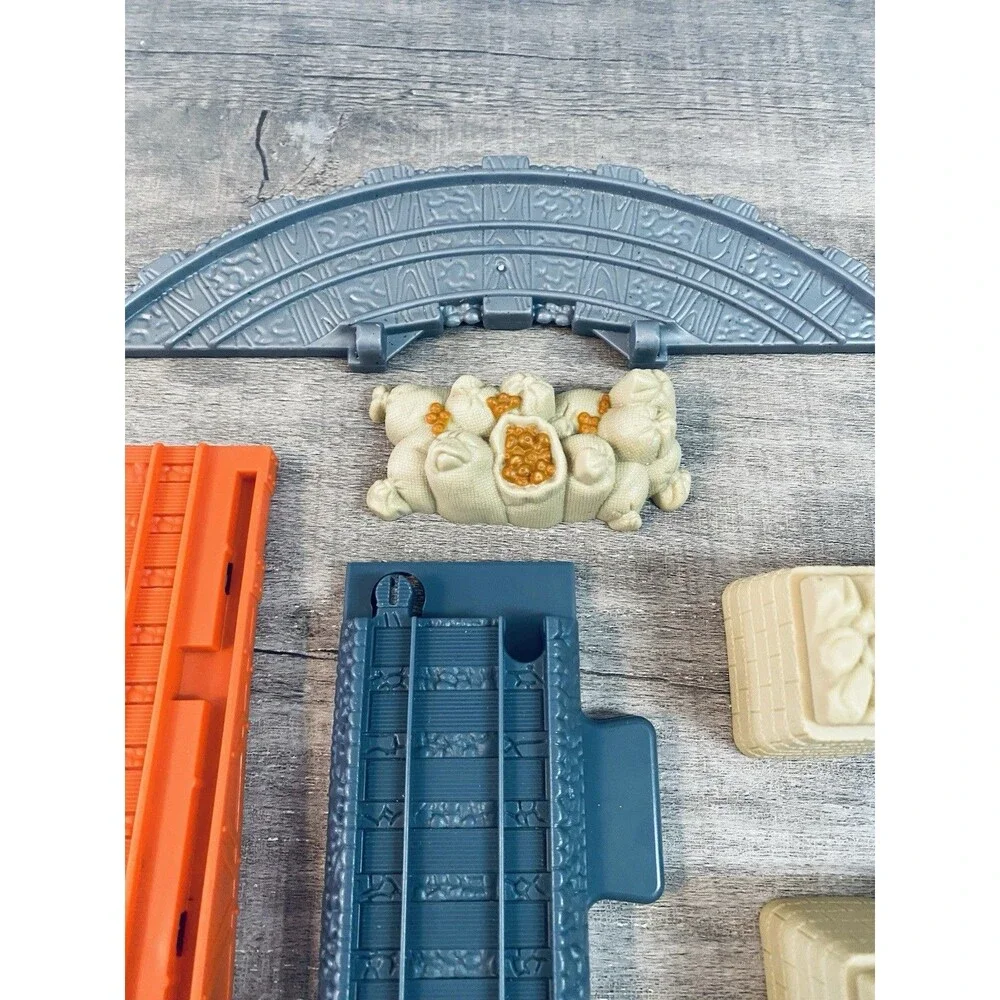 Vintage 2009 Trackmaster Lot Of 8 Thomas The Tank Engine Replacement Parts Only